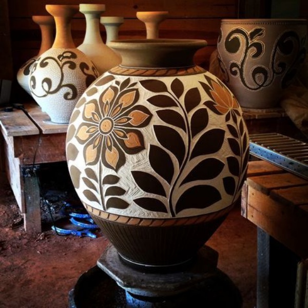 Pottery-Painting-Ideas-to-Try-This-Year