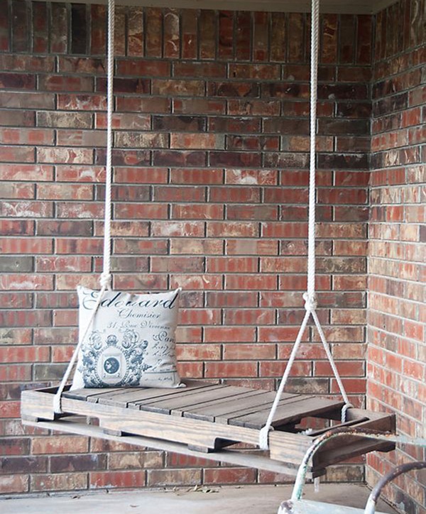 40 Ways to Make use of Old Pallets 9