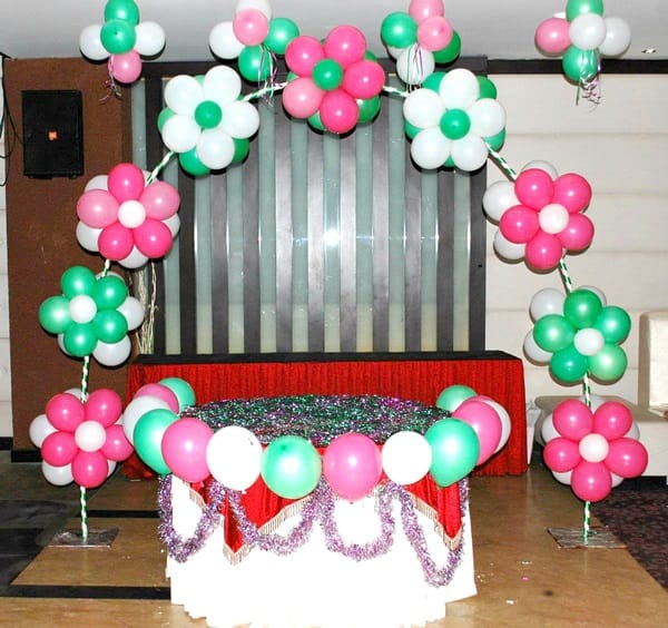 40 Creative Balloon Decoration Ideas 11