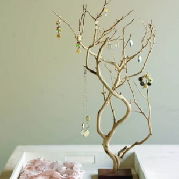 25 Cool Tree Branches Decoration Ideas for Home 1