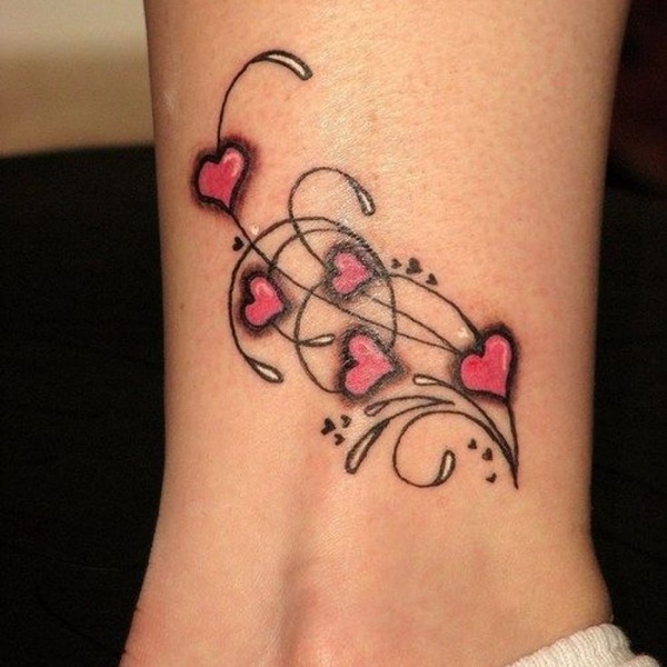 35 Cute and Small Heart Tattoo Designs - Hobby Lesson