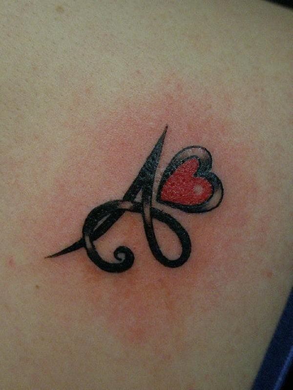 35 Cute and Small Heart Tattoo Designs 34