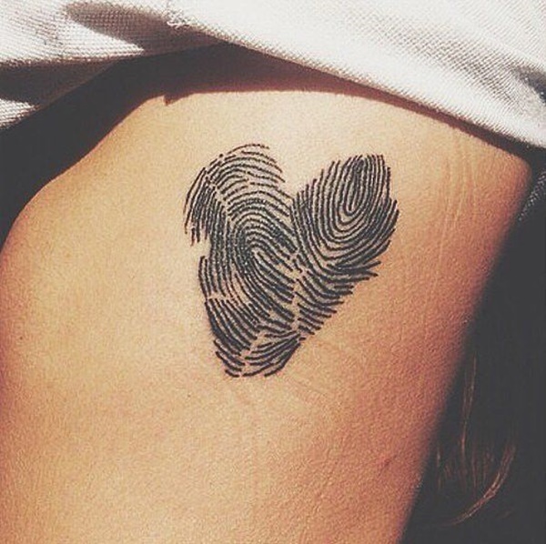35 Cute and Small Heart Tattoo Designs 8