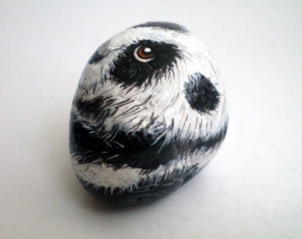 40 Cute Pictures of Animals Painted on Rocks 14