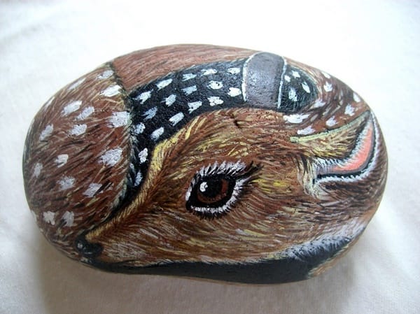 40 Cute Pictures of Animals Painted on Rocks 2