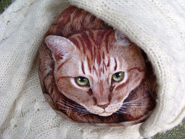 40 Cute Pictures of Animals Painted on Rocks 21