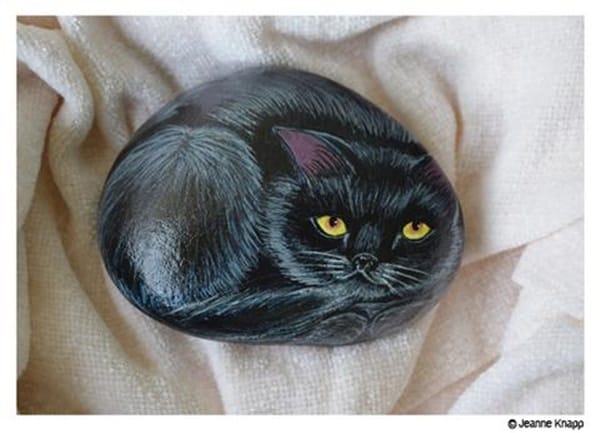 40 Cute Pictures of Animals Painted on Rocks 5