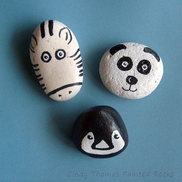 40 Cute Pictures of Animals Painted on Rocks 8