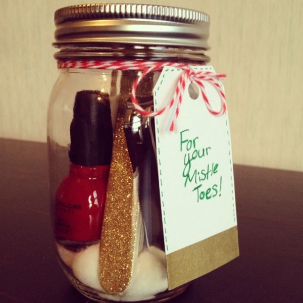 5 DIY Christmas Present Ideas for your Roommate 3