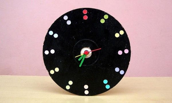 20-diy-crazy-wall-clock-ideas-9