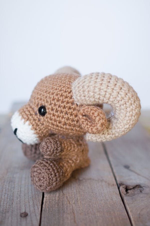 40-cute-and-easy-to-make-amigurumi-crochet-pattern-ideas-35