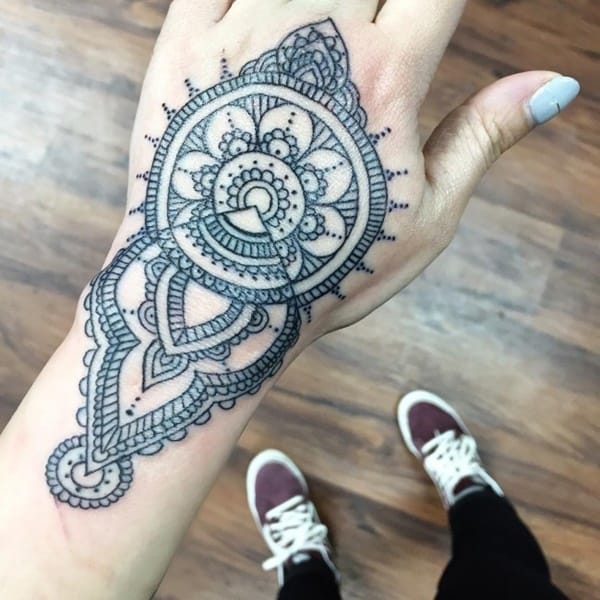 40-so-beautiful-mandala-tattoo-designs-31