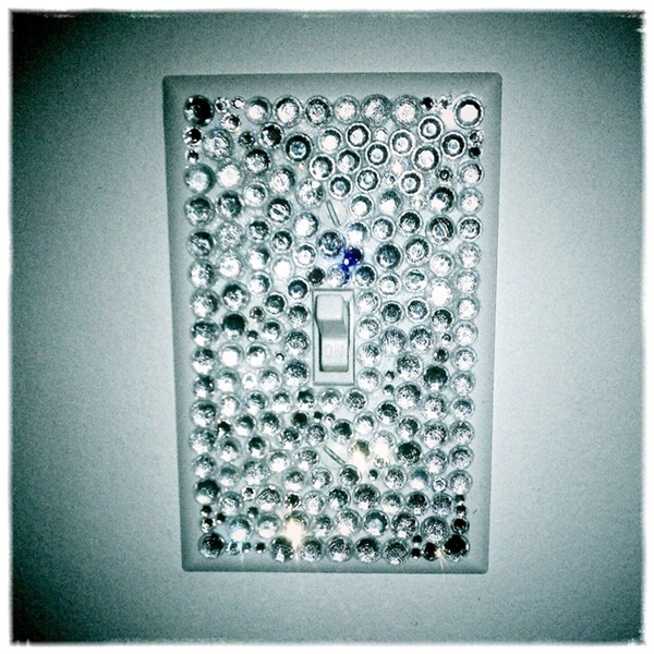 decorative-light-switch-covers-that-are-artistically-improvised-4