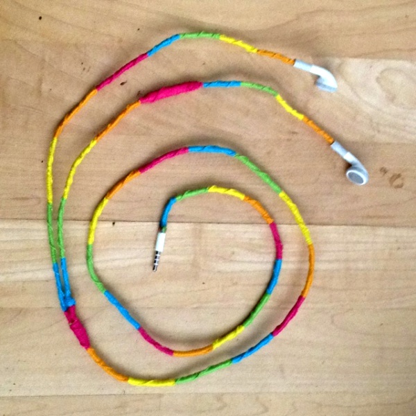 How to make your own Colorful Earphones00010