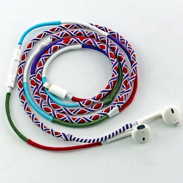 How to make your own Colorful Earphones00019