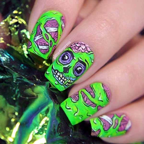 Scary Zombie Nail Art To Try On This Halloween00007