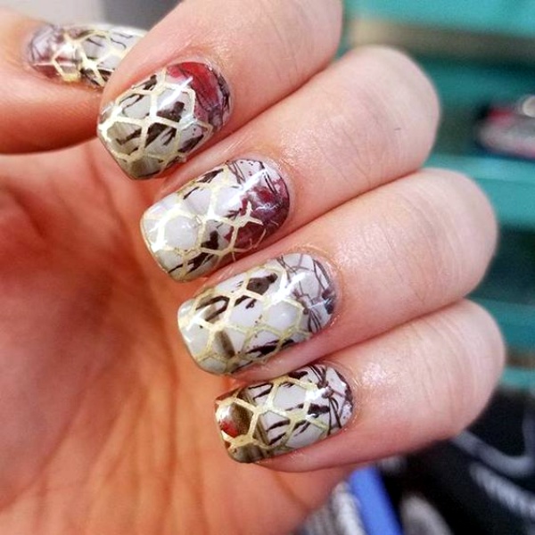 Scary Zombie Nail Art To Try On This Halloween00011