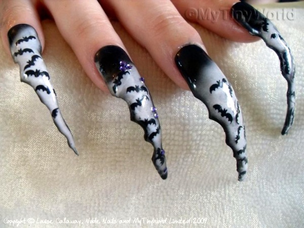Scary Zombie Nail Art To Try On This Halloween