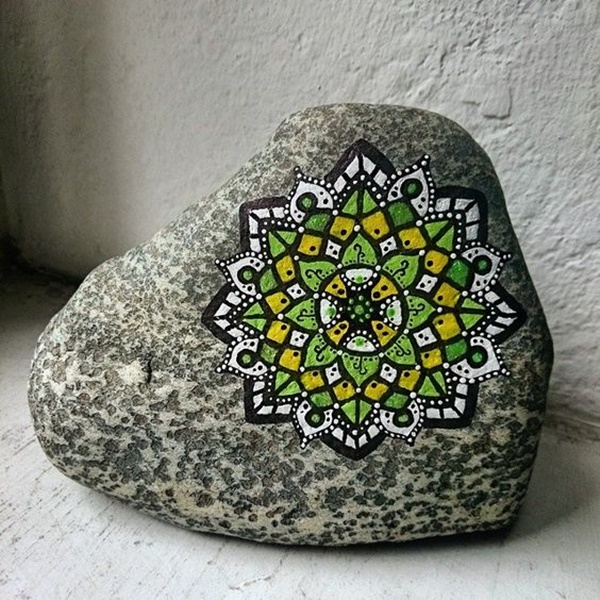 DIY-Mandala-Stone-Patterns