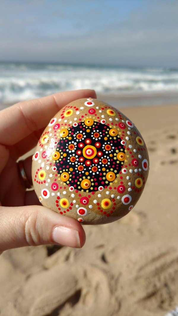 DIY-Mandala-Stone-Patterns