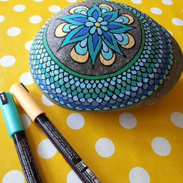 DIY-Mandala-Stone-Patterns