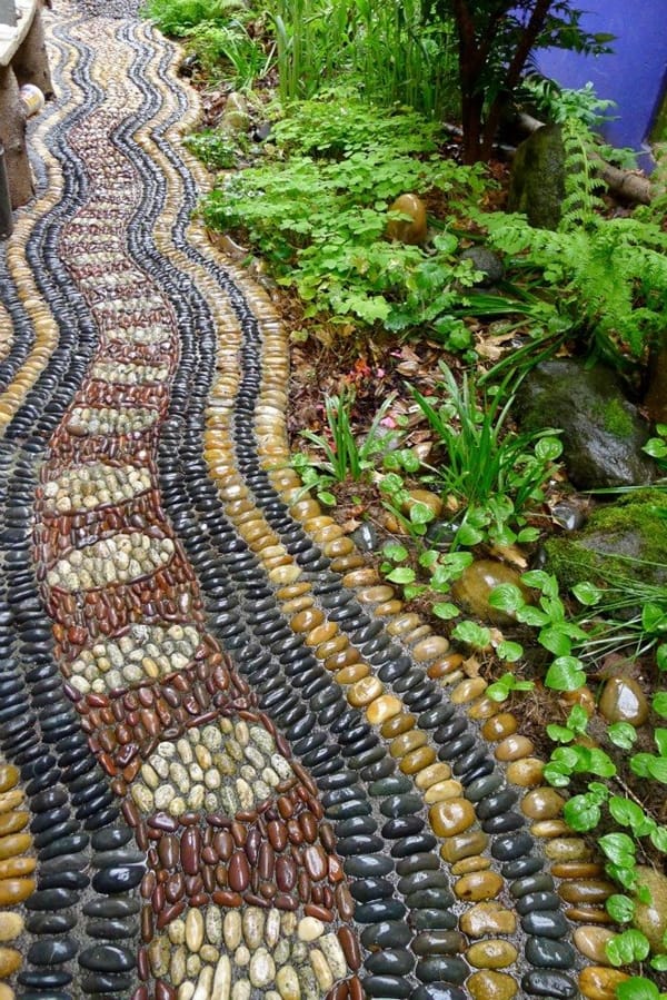 Rock-and-Pebble-Art-Examples