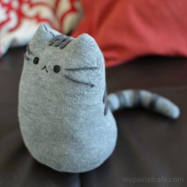 Tutorials to Make Cute Small Stuffed Animals