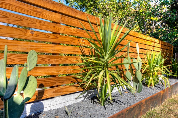 Horizontal-Fence-Ideas