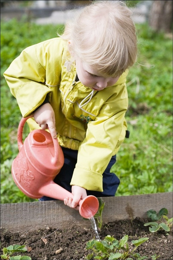 Benefits of Gardening with Kids