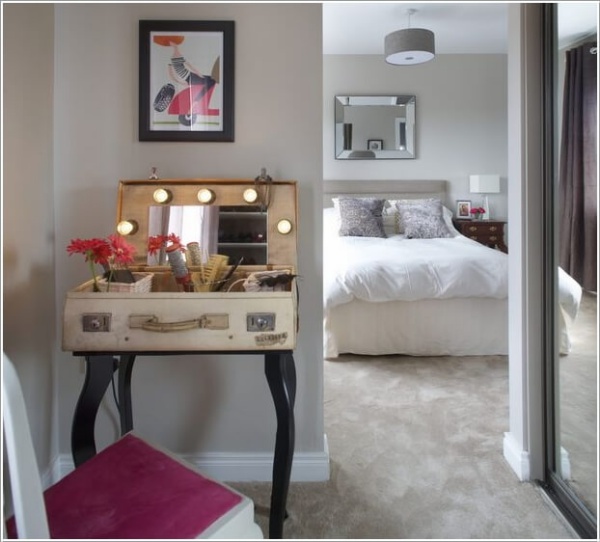 Clever Ways to Use Small Space for Dressing Table