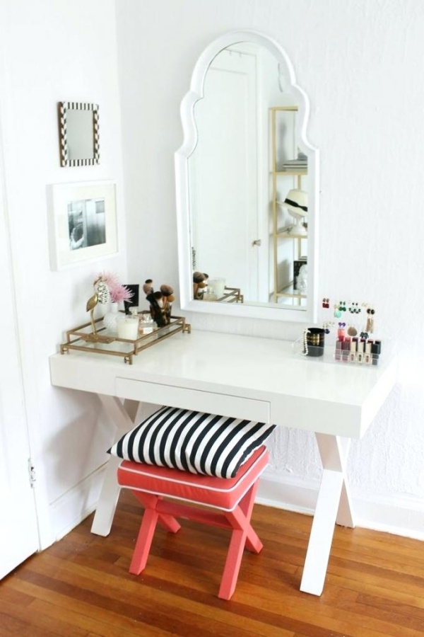 40 Clever Ways To Use Small Space For Dressing Table