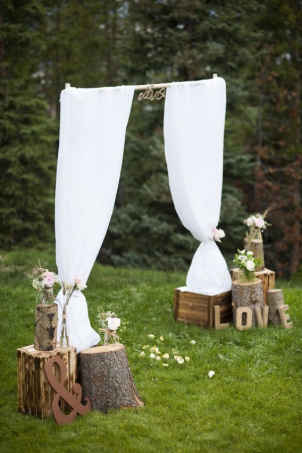 Ways To Decorate Your Backyard For a Wedding