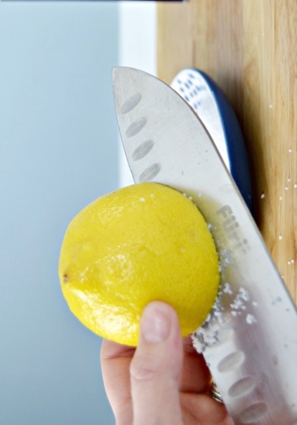 Epic Ways To Get Rid Of Fish Or Egg Smell From Utensils
