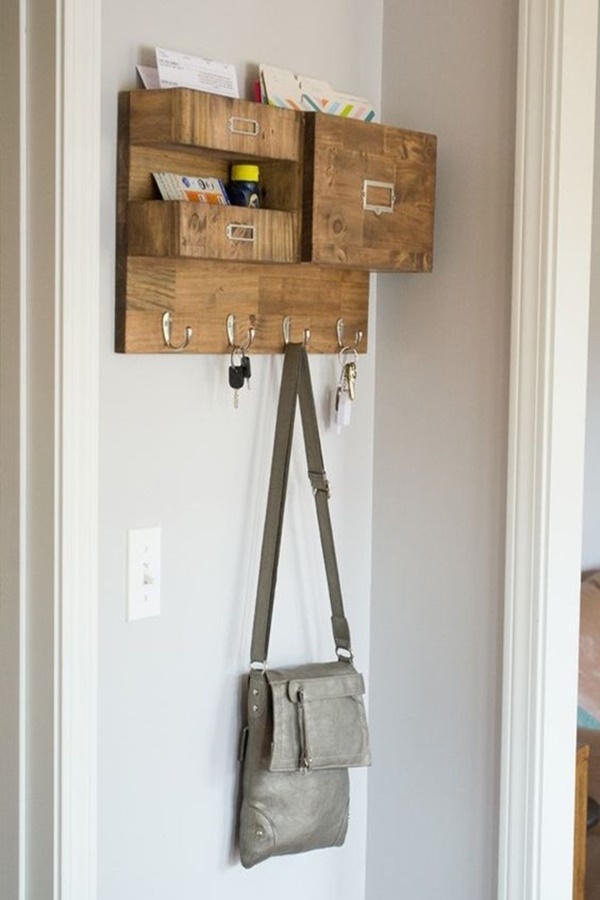 Cool DIY Keys and Mail Organizing Ideas