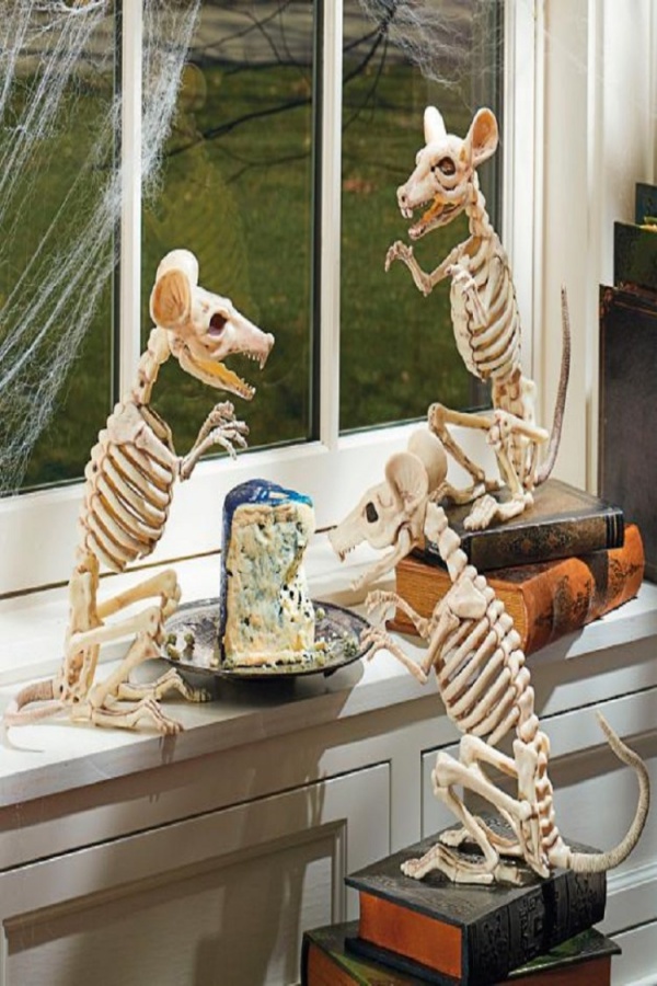 Scary Skeleton Decor Ideas to try this Halloween