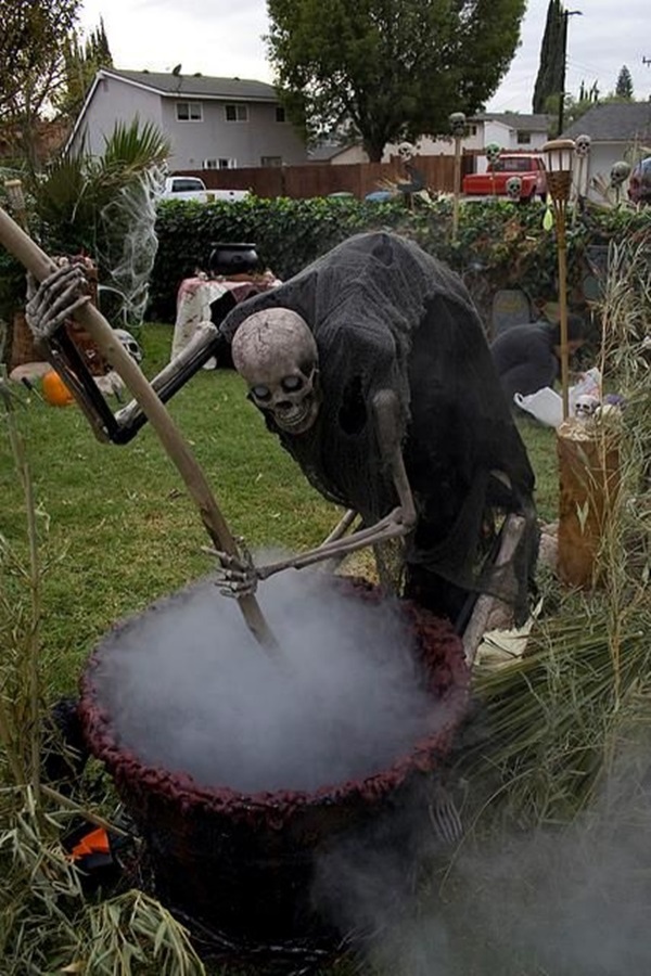 Scary Skeleton Decor Ideas to try this Halloween