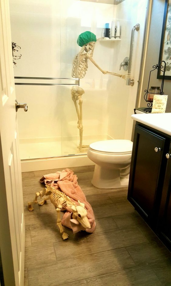 Scary Skeleton Decor Ideas to try this Halloween