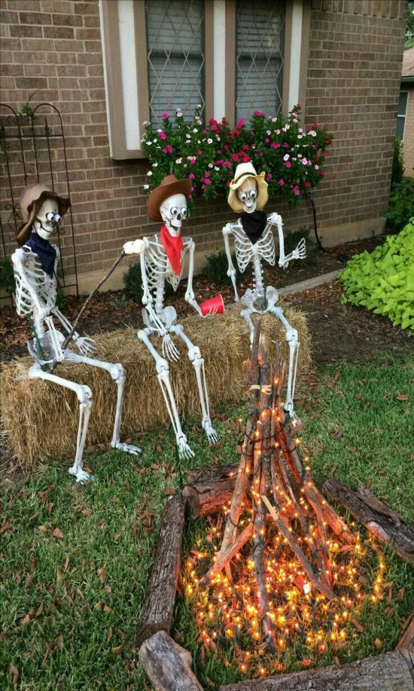 Scary Skeleton Decor Ideas to try this Halloween