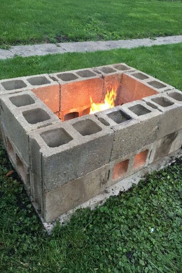 Minimalist Cinder Block Planter Wall with Best Design