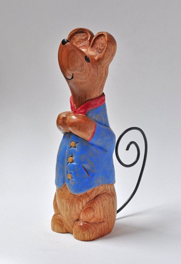 Realistic Handmade Wooden Animals Sculptures