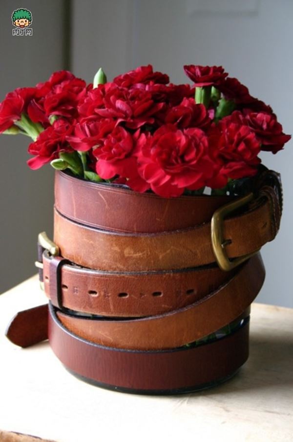 Ways to Reuse old Belts to Decor your House