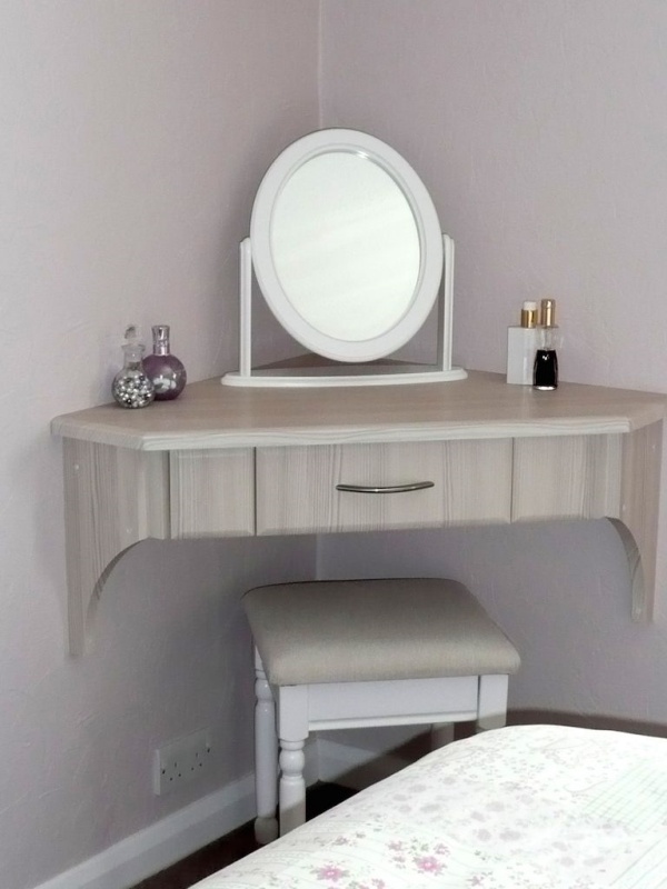 Productive and Creative Dressing Table Design Ideas