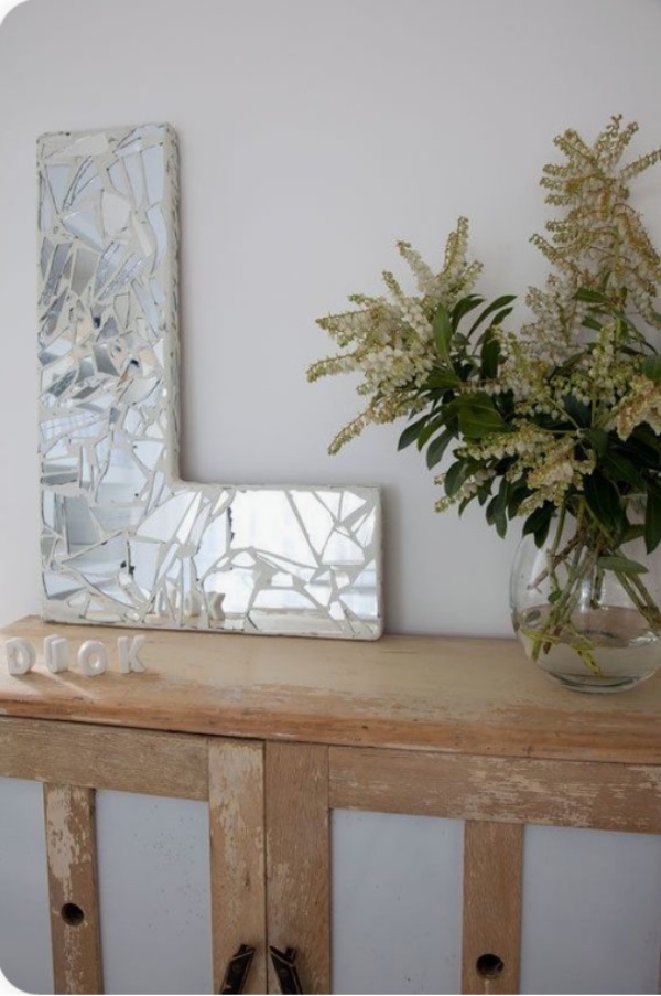 Amazing Ideas to Upcycle Broken Mirror