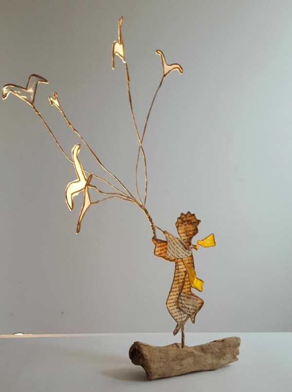 DIY Craft Figures Made with Paper Wire