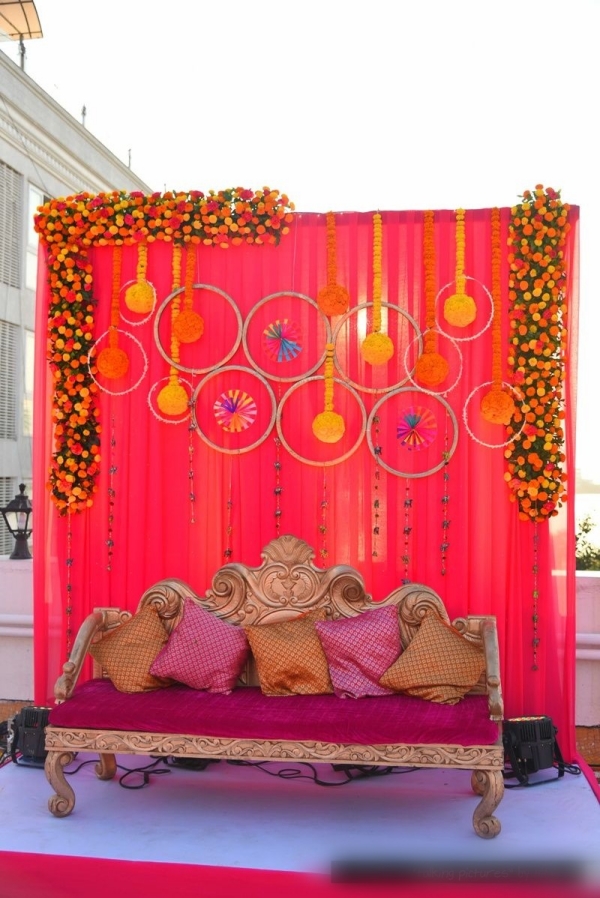 Decoration Ideas For Mehendi Ceremony