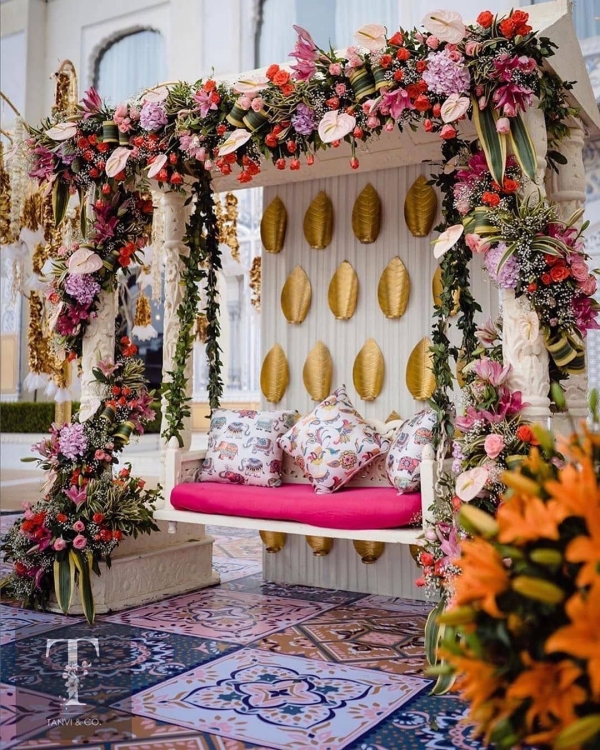 Decoration Ideas For Mehendi Ceremony