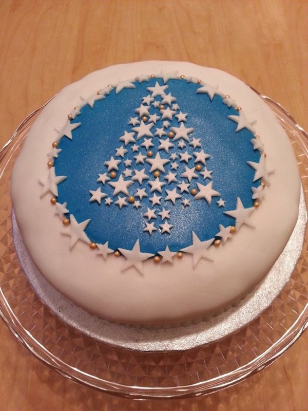 Stunning Christmas Cake Decoration Ideas