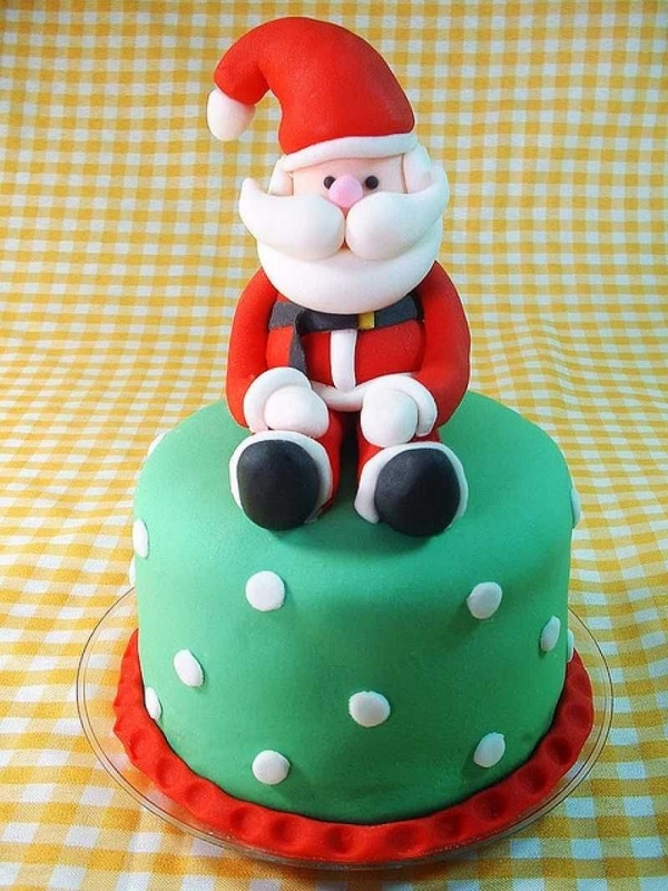 Stunning Christmas Cake Decoration Ideas