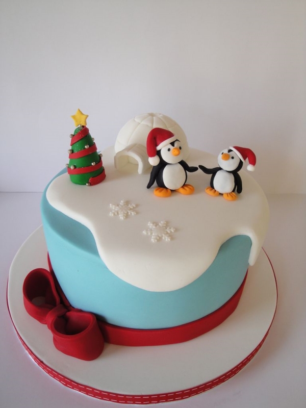 Stunning Christmas Cake Decoration Ideas