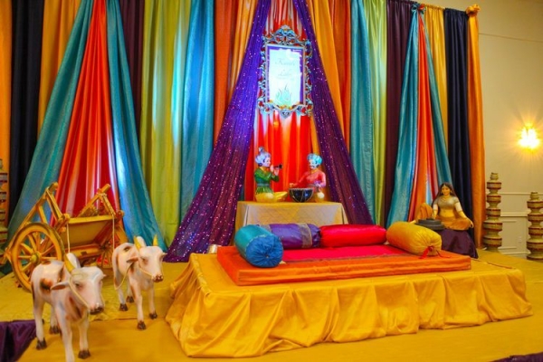 Classy and Small Budget Indian Wedding Decoration